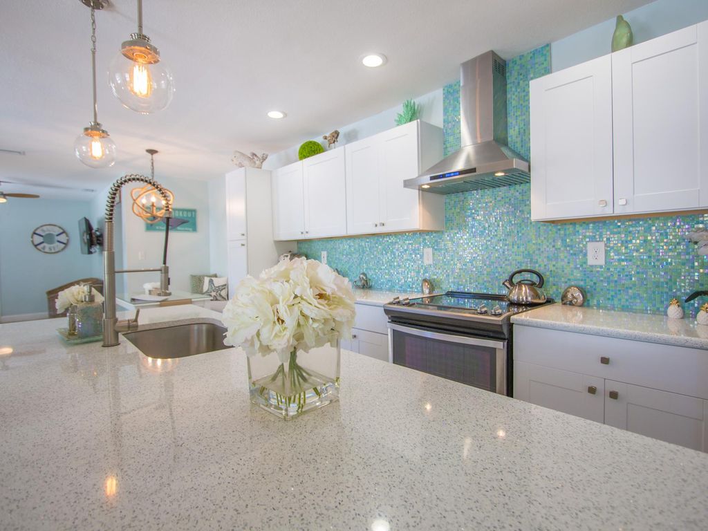Golden Coast Cottage in Indian Rocks Beach, Florida - Vacation Rentals in Florida